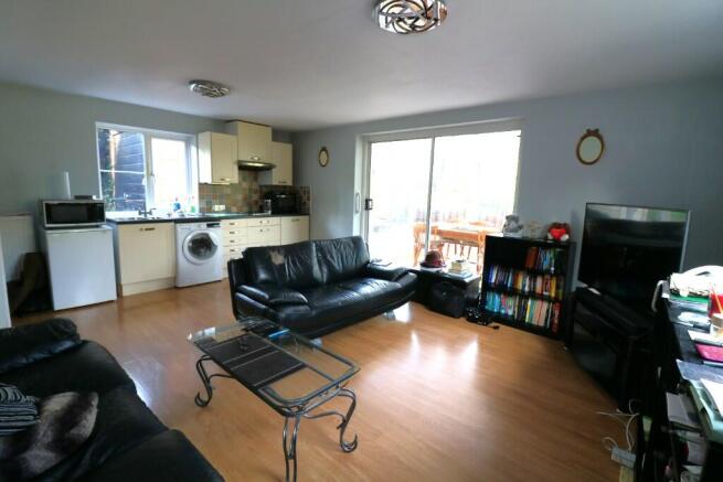 Annex Kitchen/Day Rm