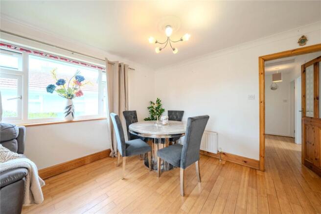 3 bed Bungalow for sale Image 4