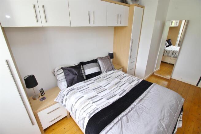 25 Bed 2.JPG