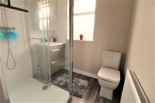 SHOWER ROOM