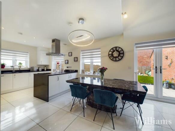Open Plan Living Area / Kitchen