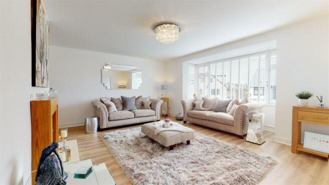Robinswood-Crescent-09272022_151839.jpg