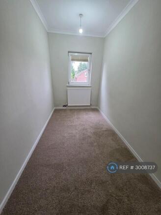 2 bed Terraced to rent Image 10
