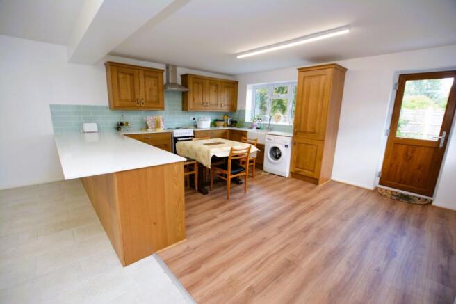 Kitchen/Dining room