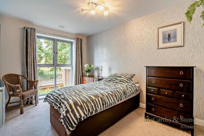 1 bed Apartment for sale Image 6