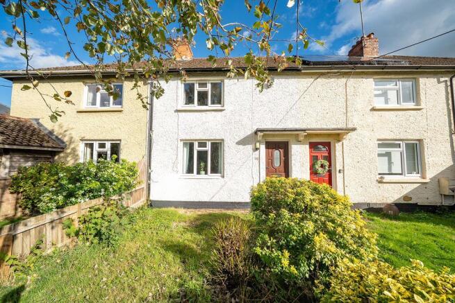 2-bed terraced on Station Road, Overton, Basingstoke, RG25 3DZ, £355,000