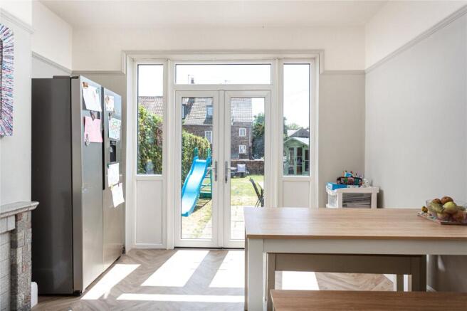 3 bed Semi-Detached for sale Image 6