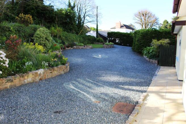 Private Driveway Par