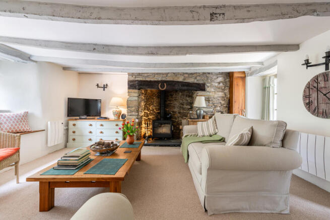 A17 - Copletts Cottage South Pool - 260422