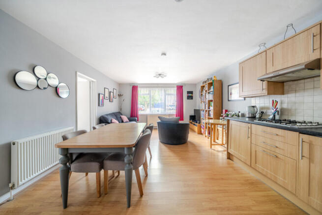 1295869-6-6826310...