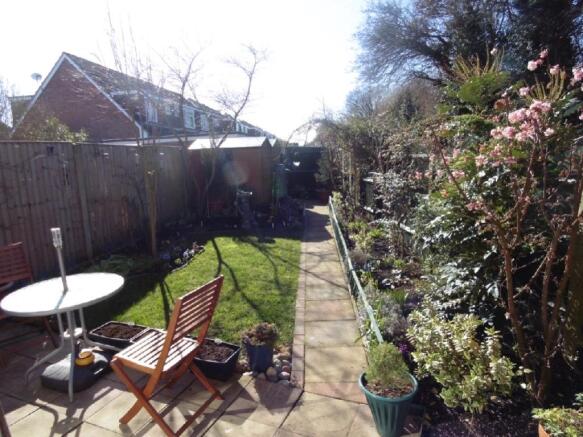 REAR GARDEN.JPG