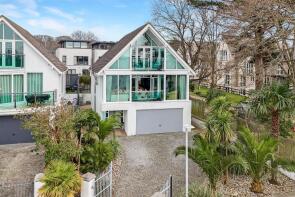 17, Lagoon Road, Poole BH14 8JT