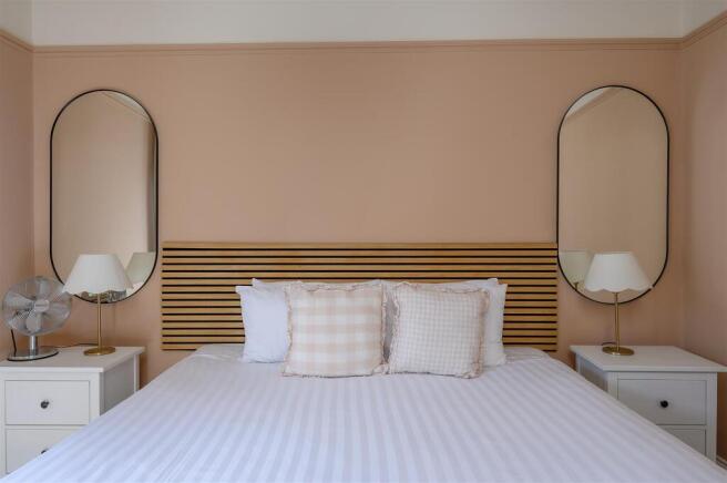 2 bed Terraced for sale Image 12