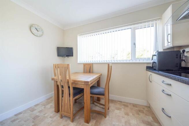 Mortimer Close, Orleton, Ludlow photo 4