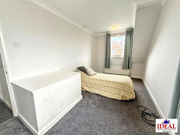 3 bed Semi-Detached for sale Image 11