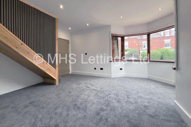 3 bed Detached to rent Image 2
