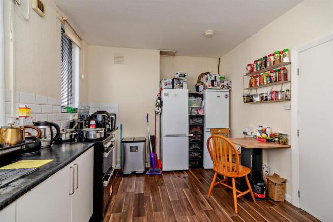 8682803-interior07-800.jpg