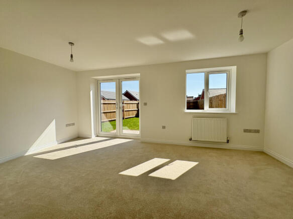 20250410_140559510_iOS