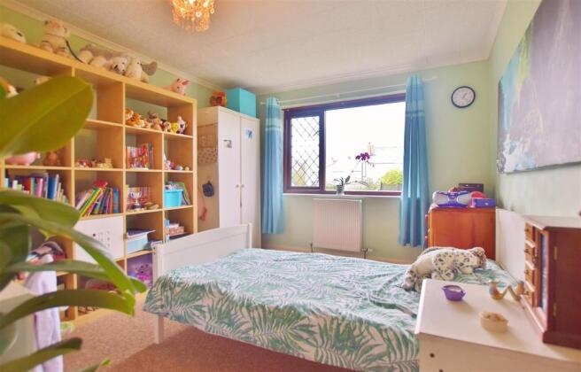 bedroom 4...jpg