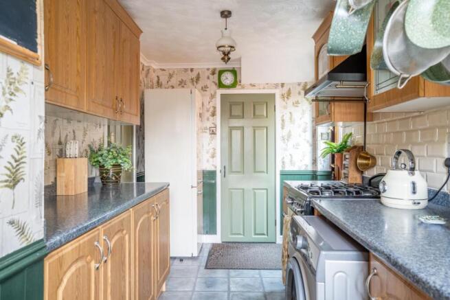 4 bed Detached for sale Image 6