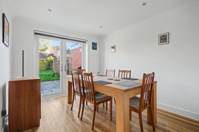 Paddock Drive, Springfield, Chelmsford, CM1 photo 4