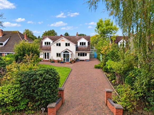 4-bed detached on Gayton Lane, Wirral, CH60, £899,995
