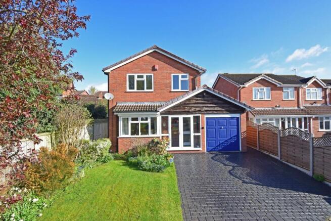 12 Wheelwright Close, front b new.jpg
