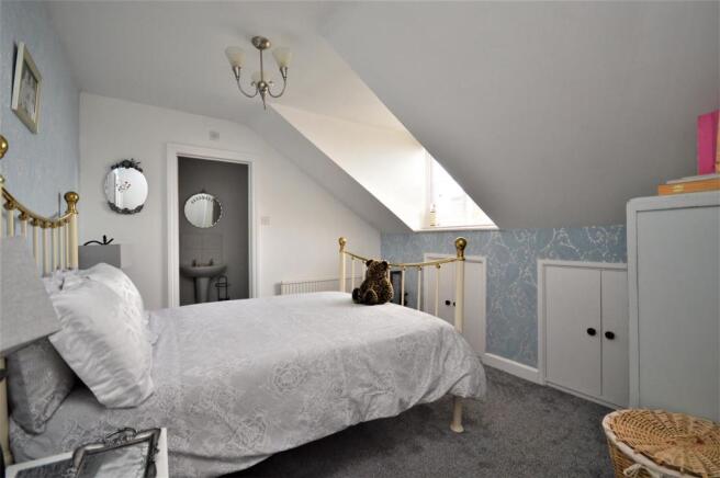 8 Bed 3 Kings Acre.JPG