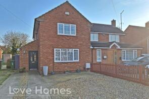 9, York Close, Bedford MK45 4QB
