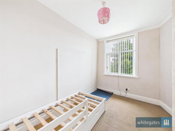 3 bed Terraced for sale Image 10