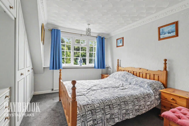 3 bed Detached for sale Image 11