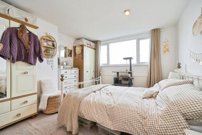 2 bed Semi-Detached for sale Image 10