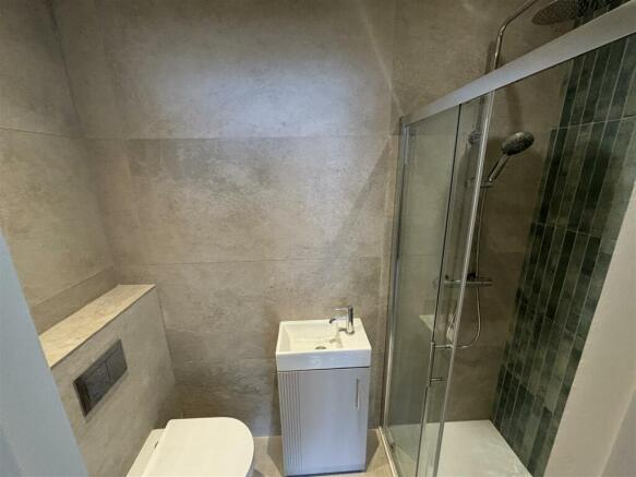 Ensuite shower room