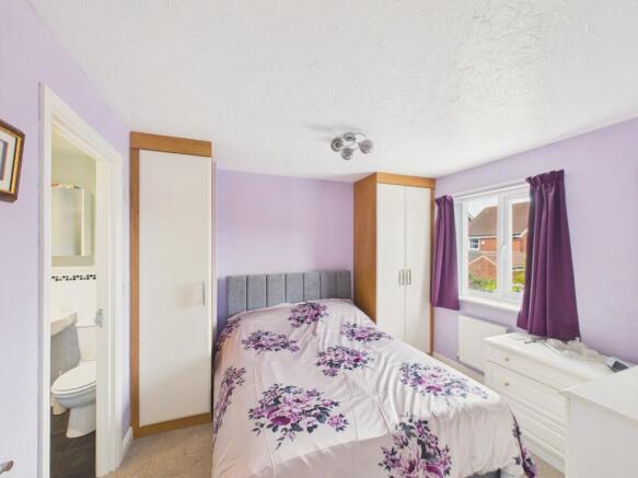 3 bed Semi-Detached for sale Image 12