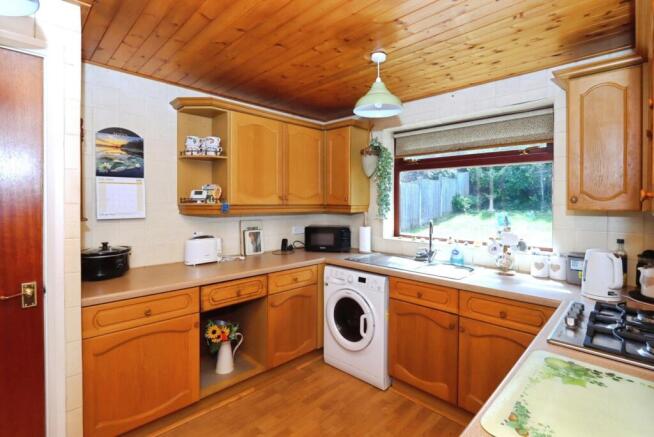 2 bed Bungalow for sale Image 6