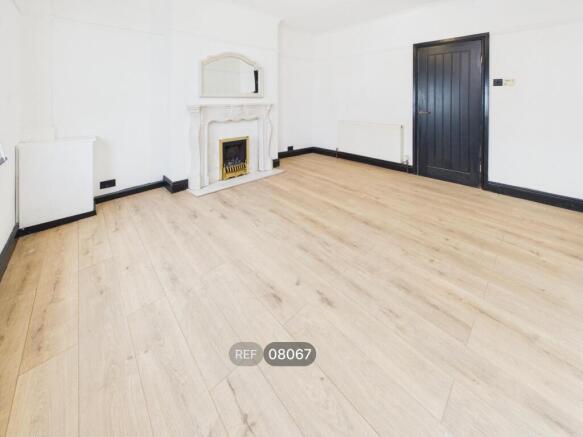 3 bed Terraced to rent Image 7