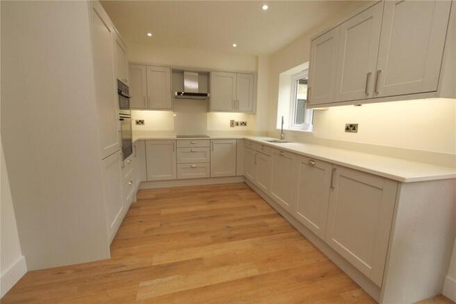 3 bed Semi-Detached for sale Image 2
