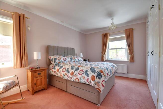 4 bed Detached for sale Image 7