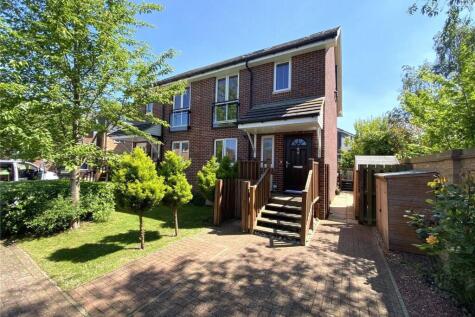 Tillers Close, Staines-upon-Thames, Surrey, TW18