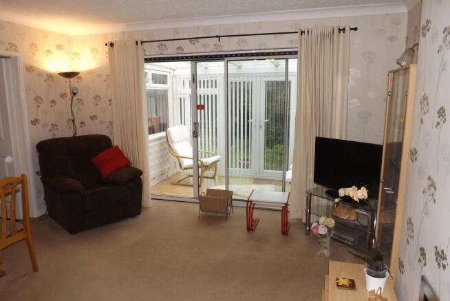 Lounge 2