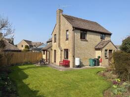 14, The Spinney, Lechlade GL7 3RZ