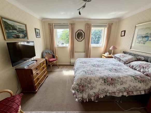 3 bed End of Terrace for sale Image 10