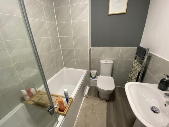 Family Bathroom/WC