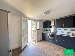 First Floor Flat, 312, Long Lane, Finchley, London N2 8JP