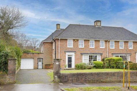 Castlemaine Avenue, South Croydon, CR2