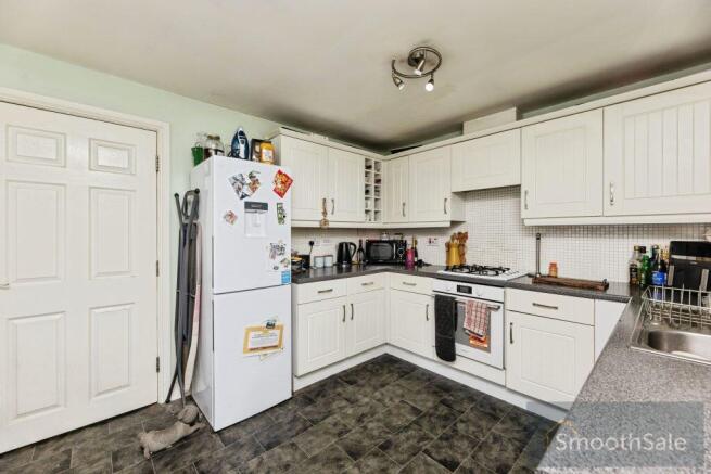 3 bed Town House for sale Image 7