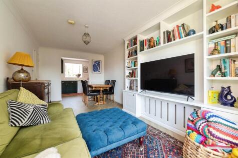 Mansfield Gardens, Hertford