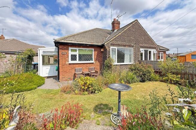2 bed Semi-Detached Bungalow for sale Image 12
