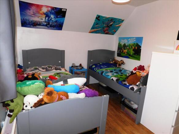 BEDROOM 2