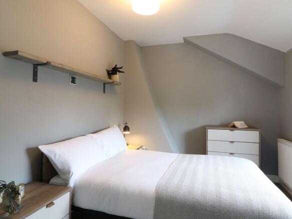 87 Middleton Room 9 2.JPG